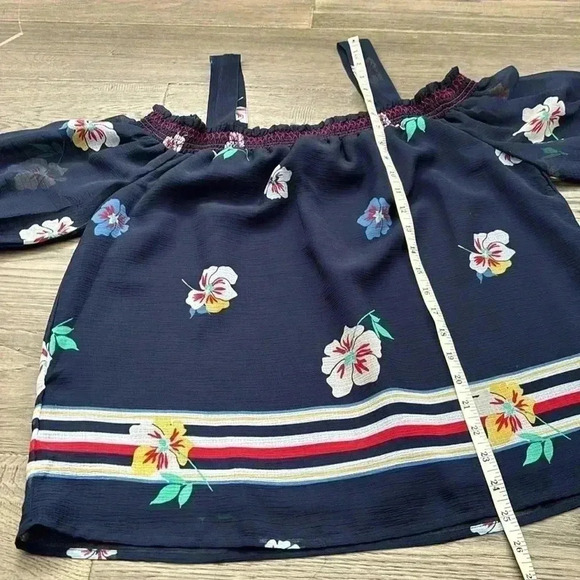 Tommy Hilfiger  | Black off the shoulder floral blouse - Picture 7 of 11